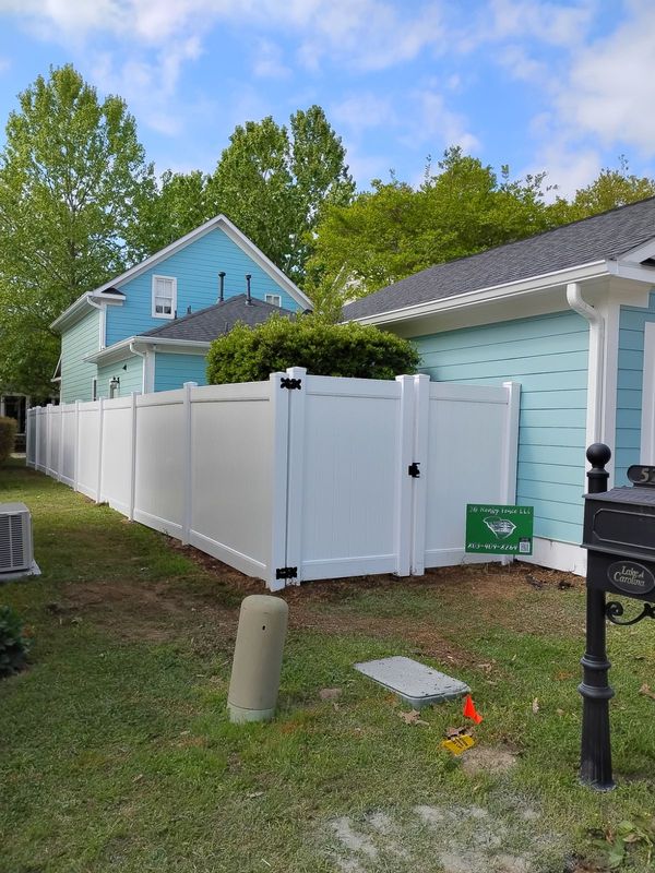 Vinyl fence 