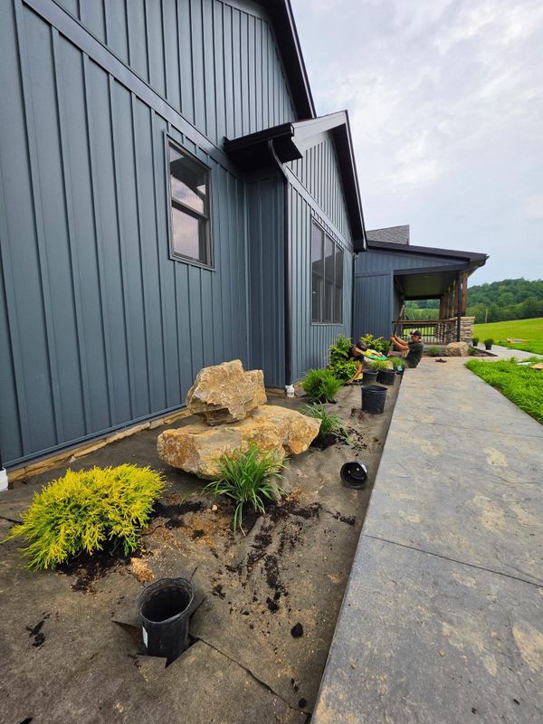 Hardscaping & Retaining Walls