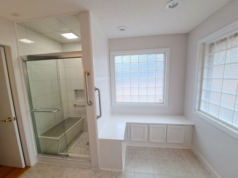 Bathroom & Kitchen Remodeling
