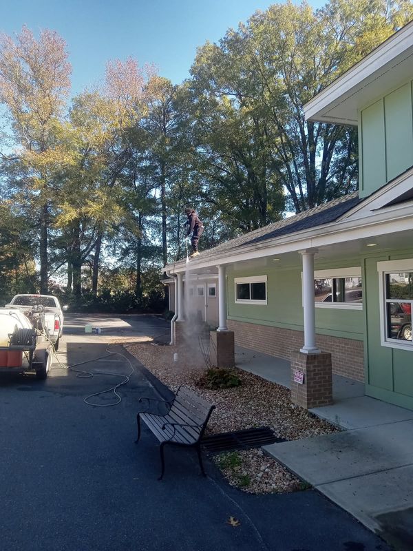Commercial Pressure Washing