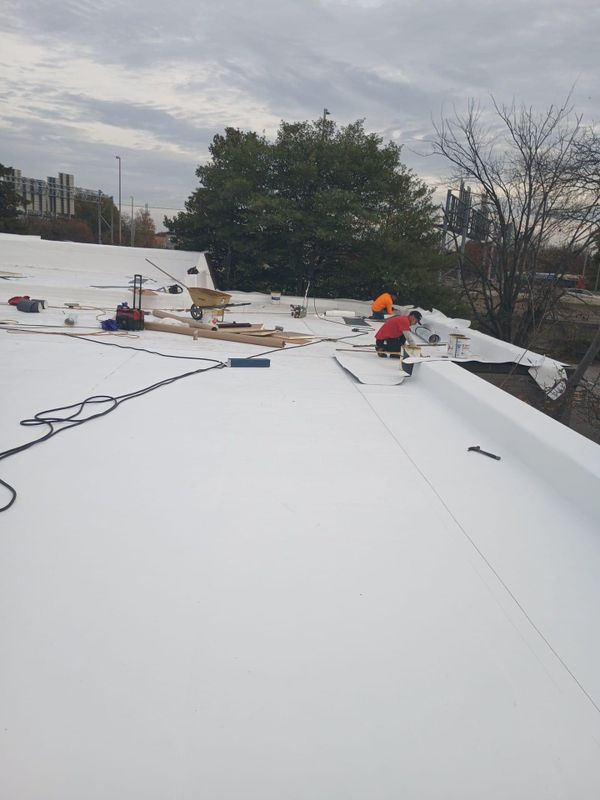 TPO Flat roof installation 