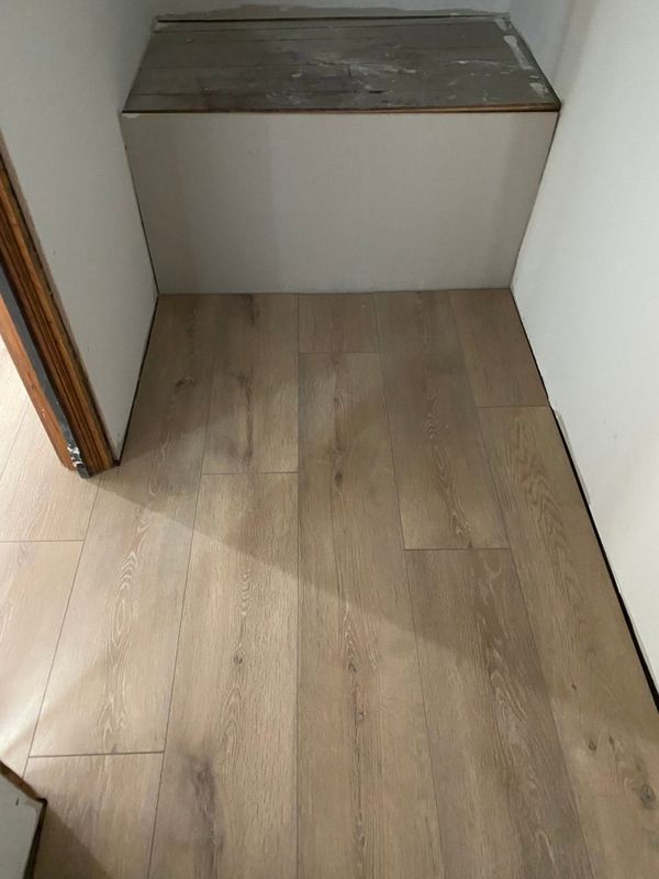 Vinyl and Laminate Flooring