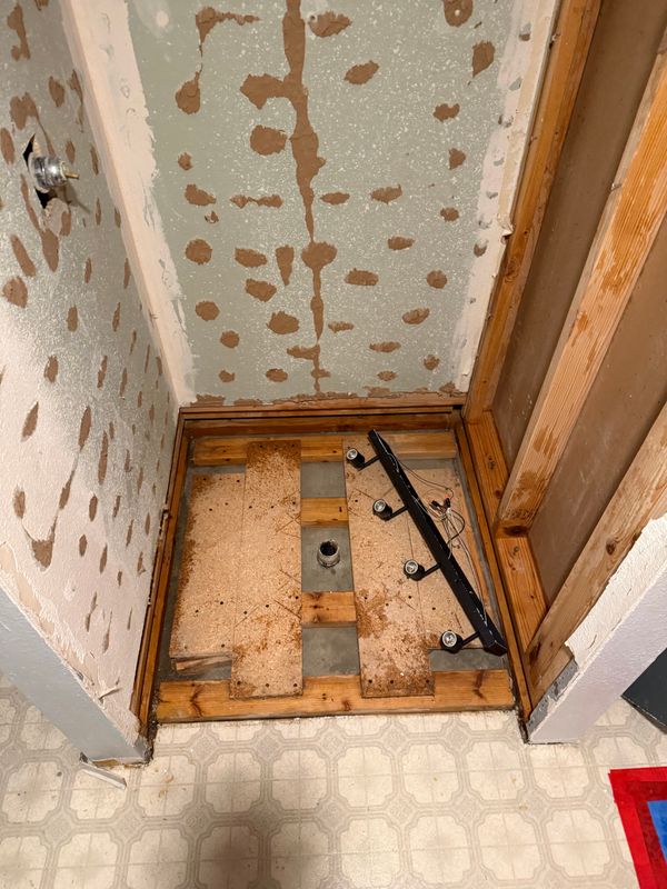 Transforming Challenges into Safe Havens: A Bathroom Restoration Success