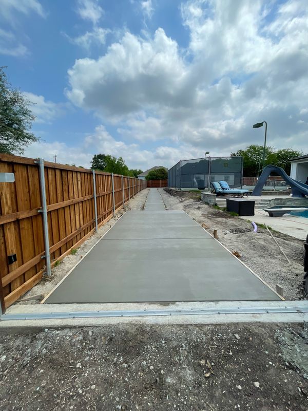 "Elevating Driveway: Insuring Concrete Solutions for Long Lasting Solutions in Frisco,Tx"