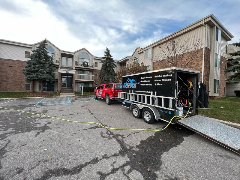 Commercial Pressure Washing