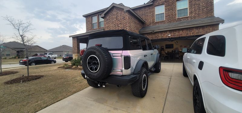Full & Partial Vehicle Wrap