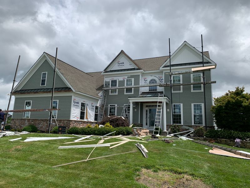 Laxs dr - windows, siding 