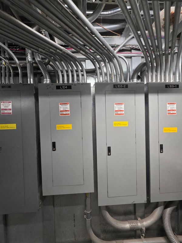 Circuit Breaker Installation and Repair