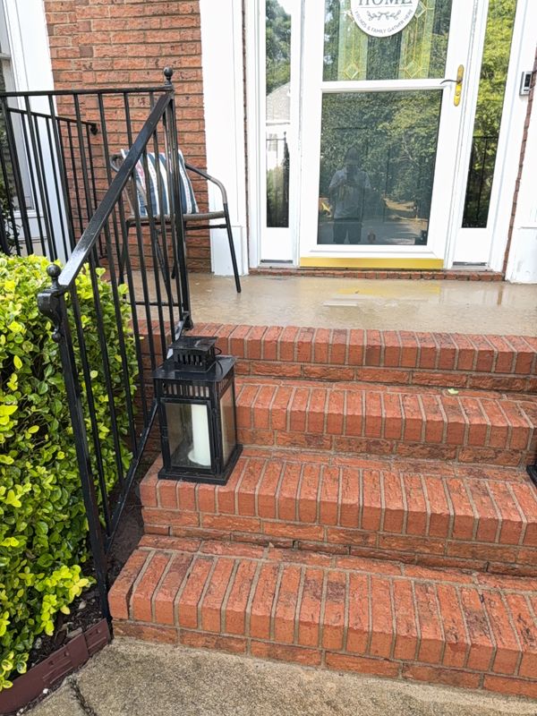 Driveway and Sidewalk Cleaning