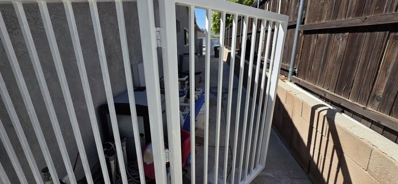 Metal Fence & Gate Painting in Santa Clarita