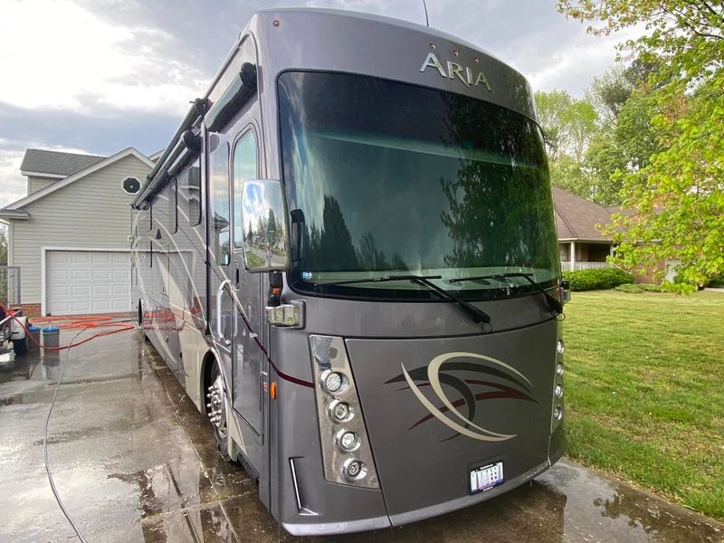 Fleet Washing, RV, Boats & Specialty Cleaning