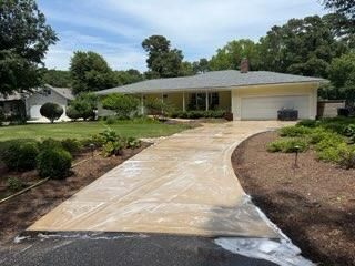 Driveway and Sidewalk Cleaning