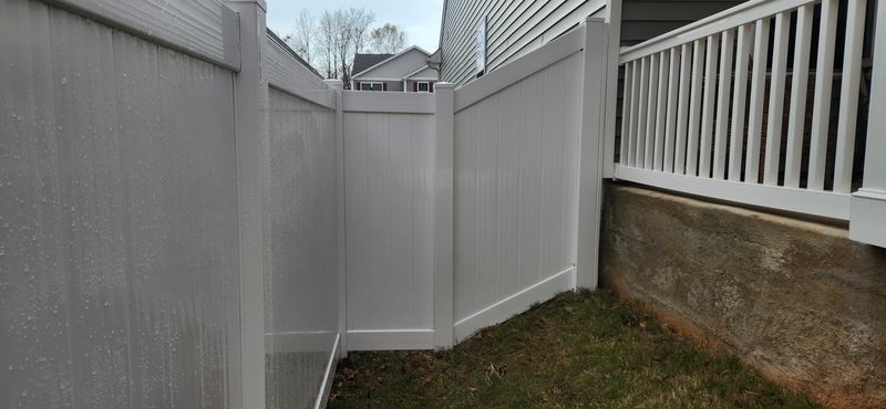 Vinyl Privacy Fence - Charlotte, NC
