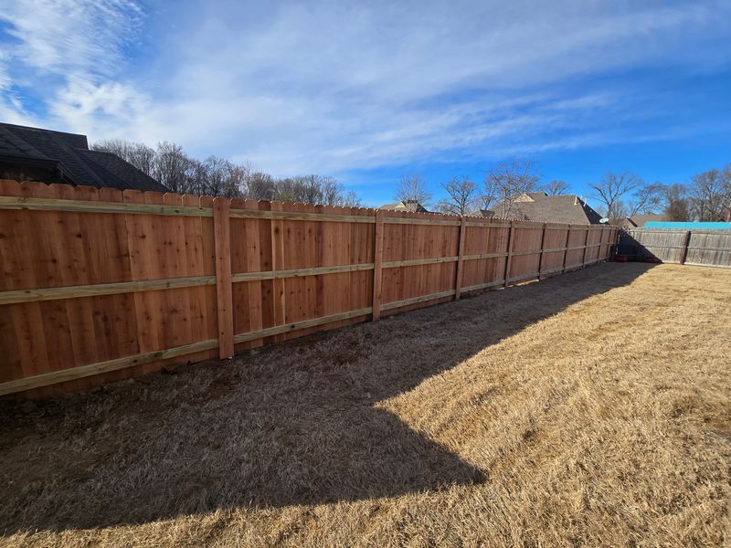 Oakland Woods Renewal: Durable Privacy Fencing with Lifetime Assurance