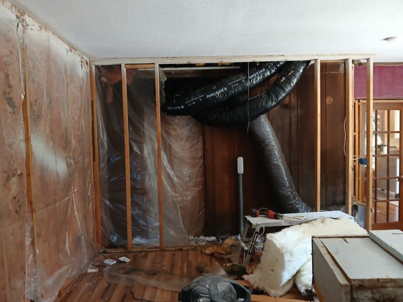 Carbondale Roof Leak repair and Drywall installation