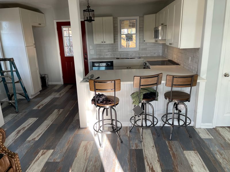 Vinyl Flooring/Plank