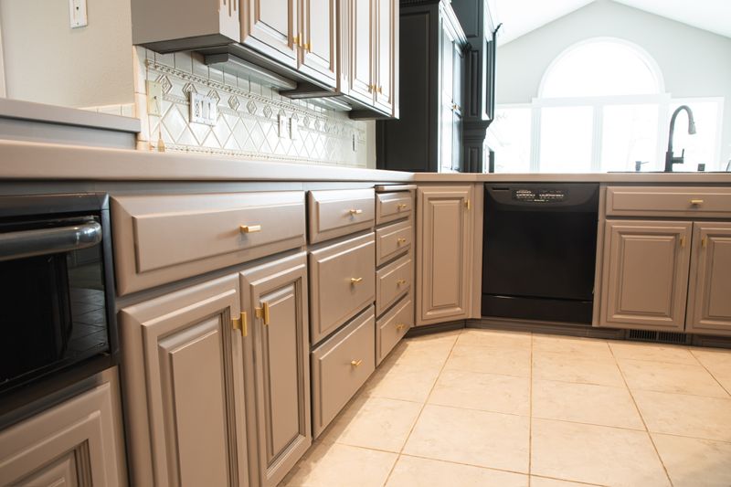 Kitchen and Cabinet Refinishing gallery