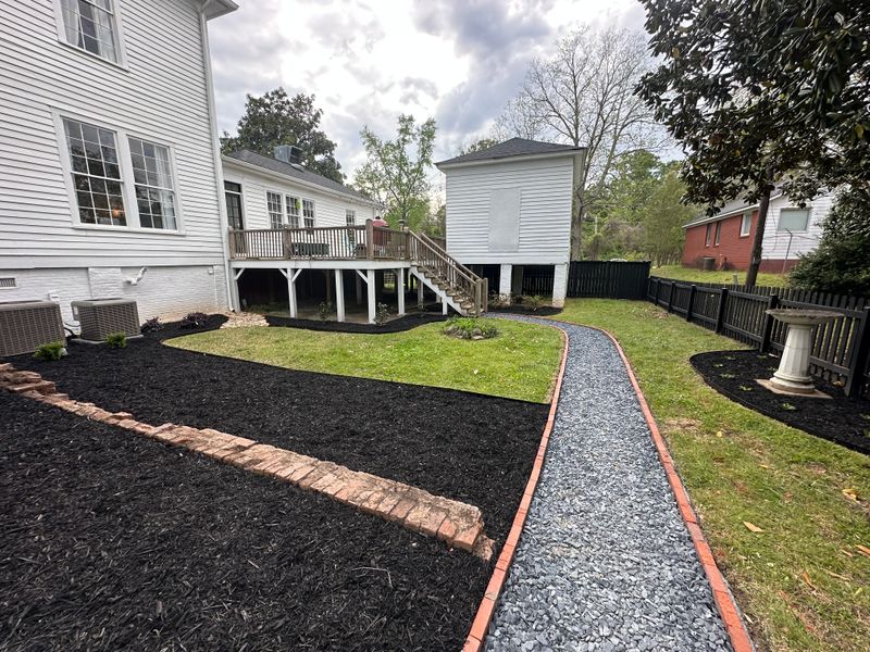 Pinestraw/Mulch installation