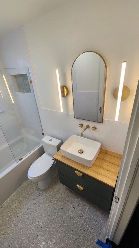 Bathroom Remodels gallery