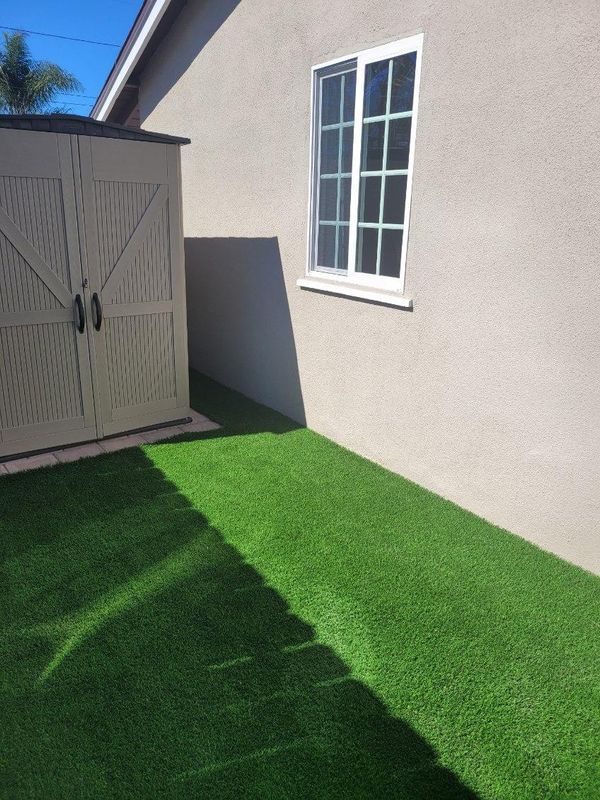 "Transform Your Outdoor Space with Lush Synthetic Turf Solutions"