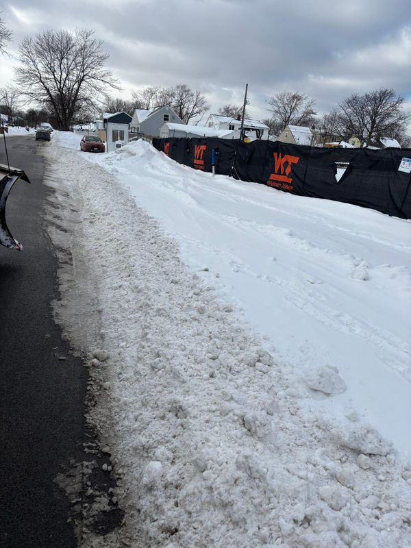 Commercial & Residential Snowplowing