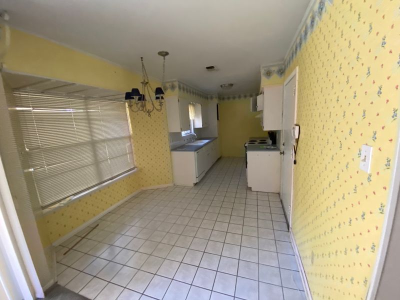 Kitchen & Bathroom Remodeling