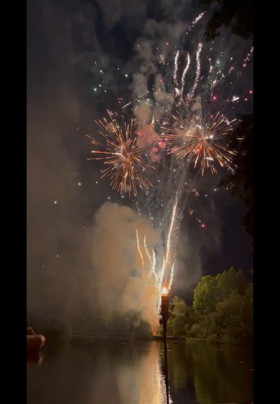 Sky High Pyrotechnics & Fireworks serving Atlanta Georgia and surrounding areas. Best fireworks display