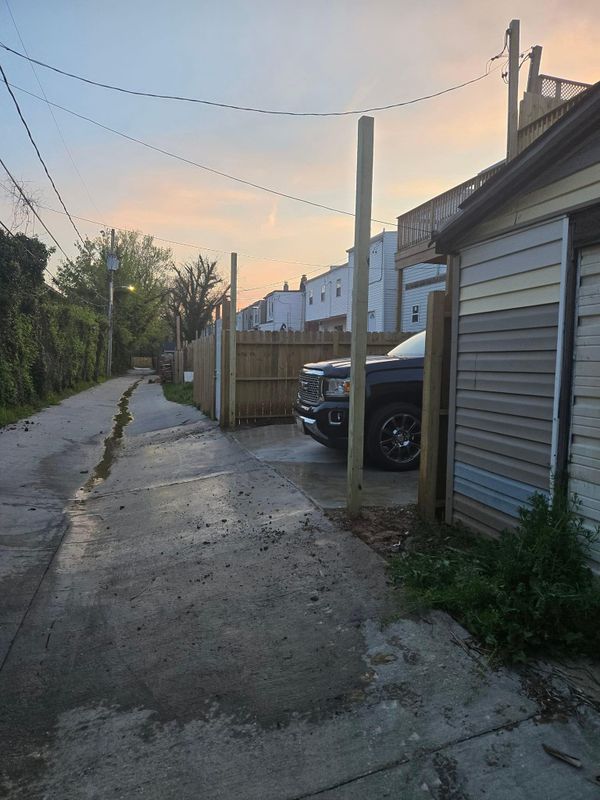 Freestanding Alleyway Garage Doors