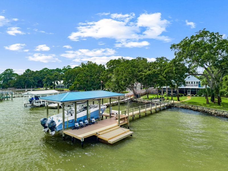 Pier & Dock