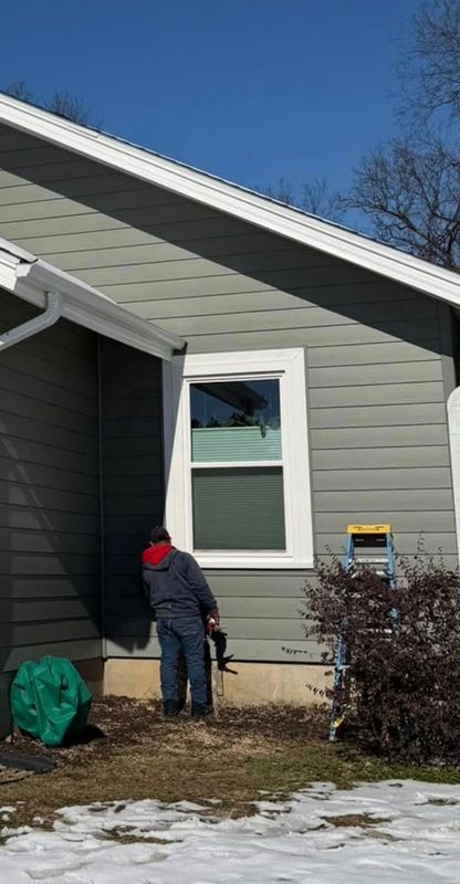 SIDING INSTALATION & REPLACEMENT