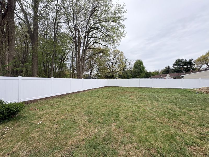 Vinyl Fencing
