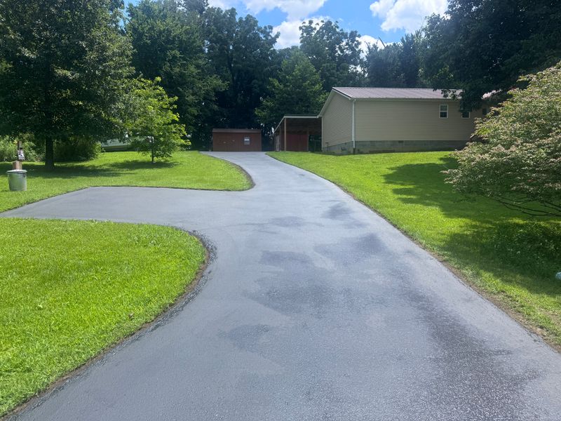 Asphalt Sealcoating gallery