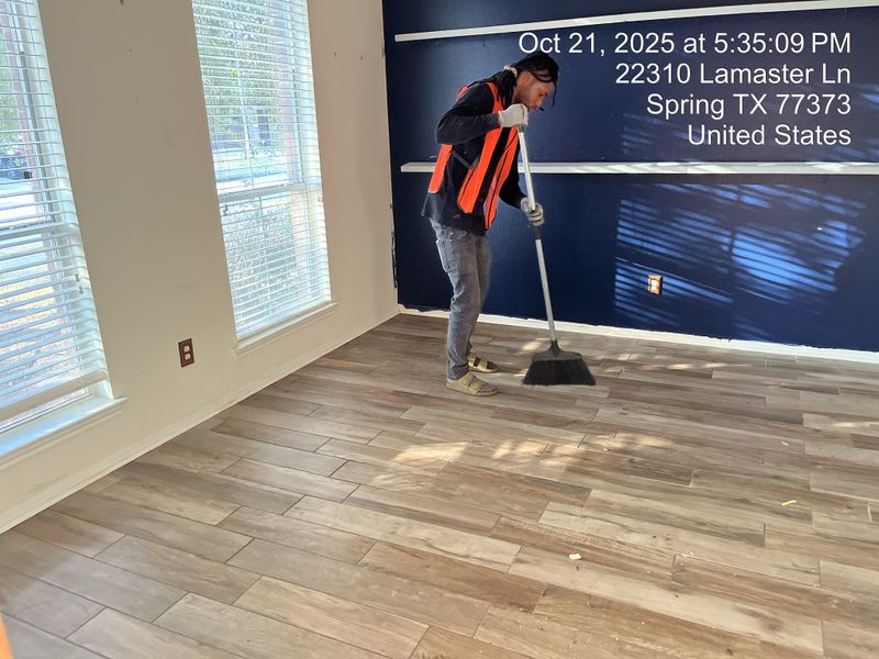 Interior and exterior sales cleans