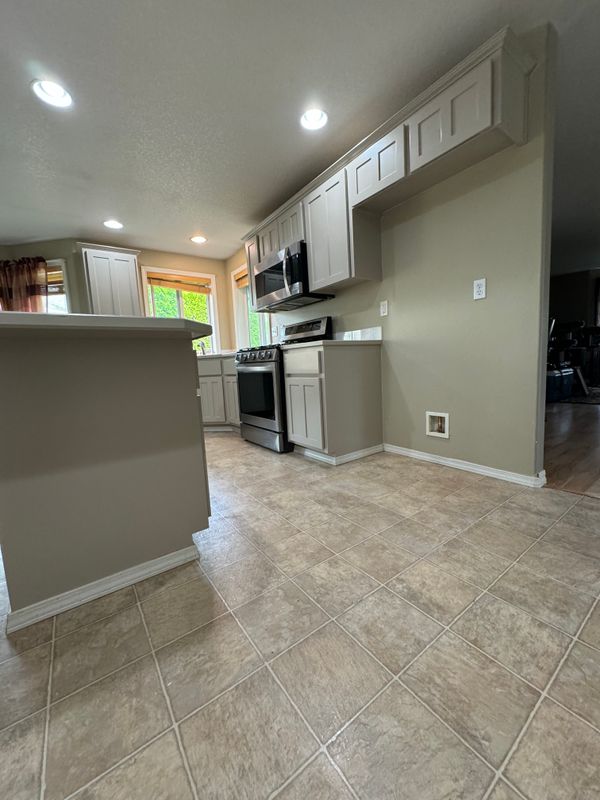 Kitchen and Cabinet Refinishing