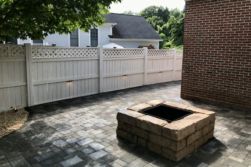 Outdoor Fireplaces gallery