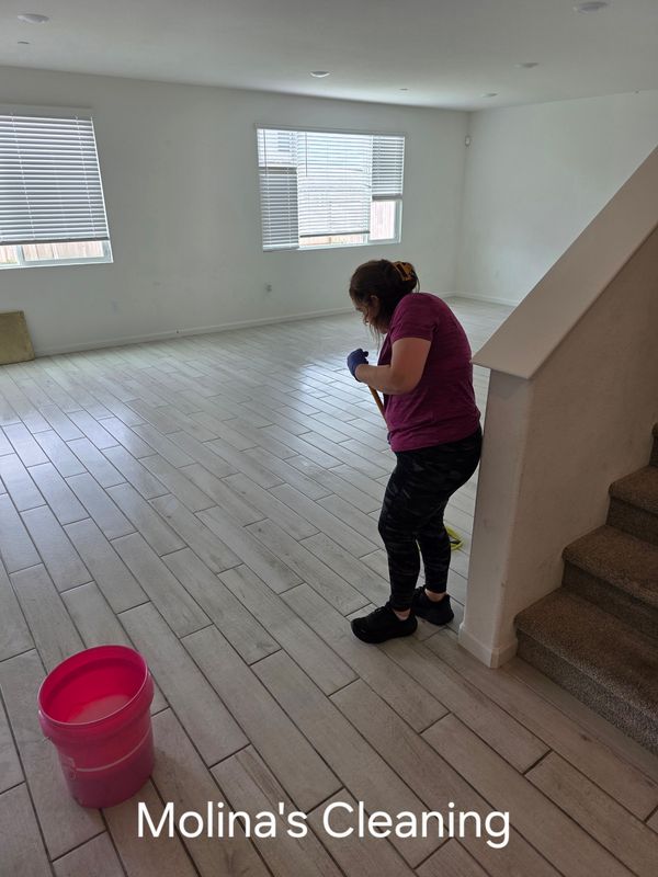 Move In / Move Out Cleaning