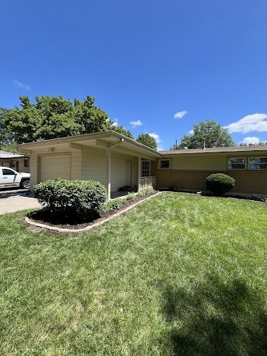 Landscape Bed Installation and Renovation