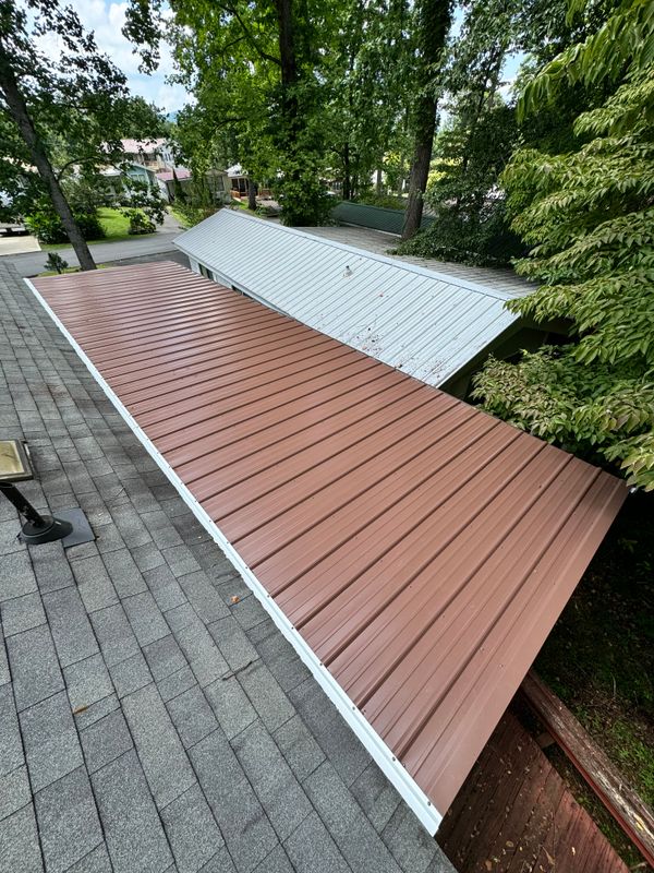 Revitalizing Jefferson City: A Stunning Roof Transformation by Rock Star Roofing LLC