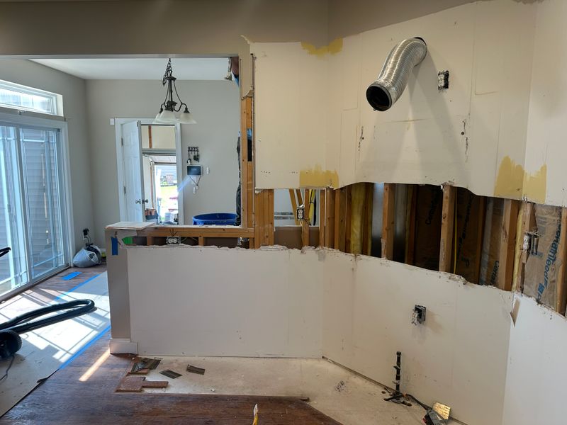 Parkside - deck & kitchen