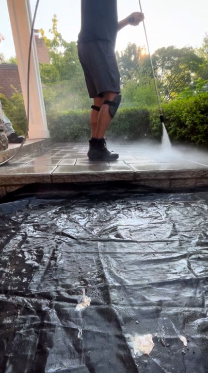 Interlock Pressure Washing & Re-Sanding
