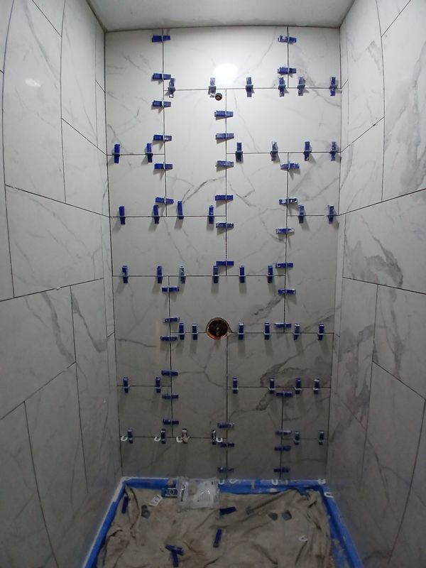 Makanda master and full bath