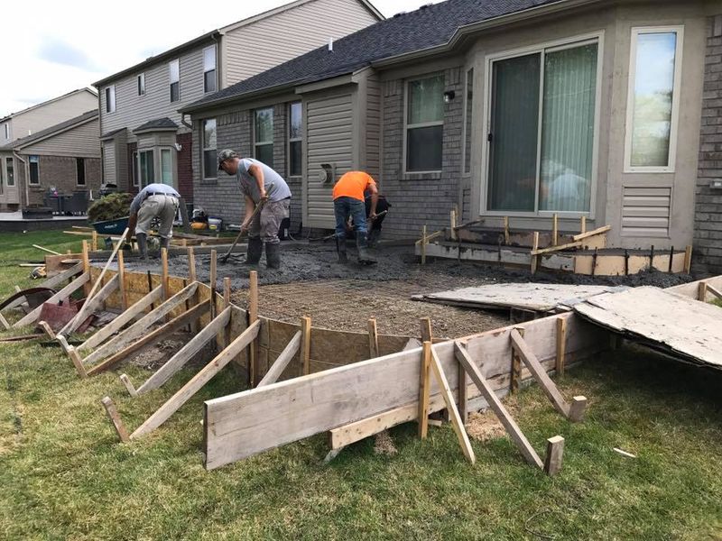 Concrete Pouring & Finishing