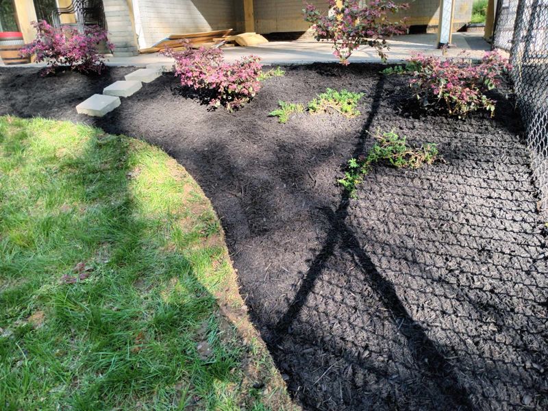 Landscape Design/Mulching