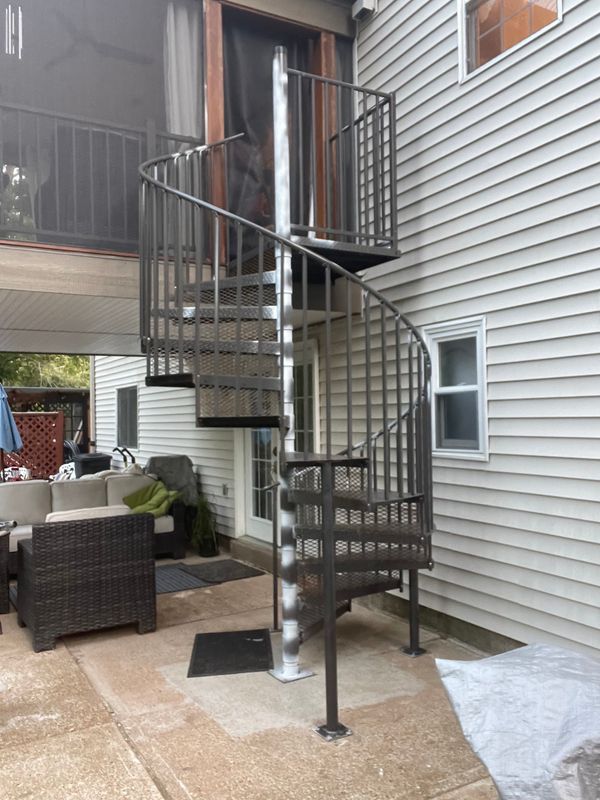 Stairs & Railings