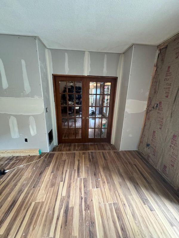 Carbondale Roof Leak repair and Drywall installation