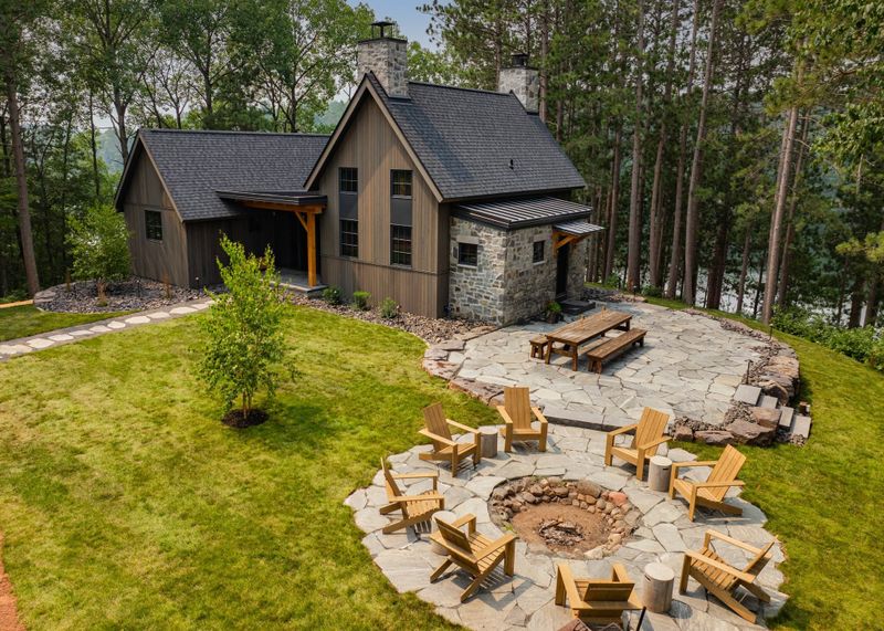 Transformative Outdoor Oasis: An Edgewood Landscapes Masterpiece