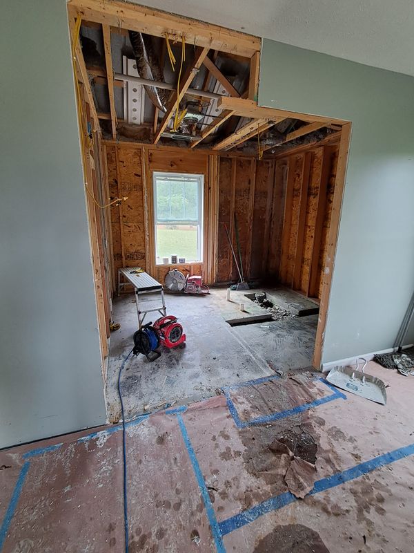 Tunnel's To Towers - ADA Compliant, Deck and Bath
