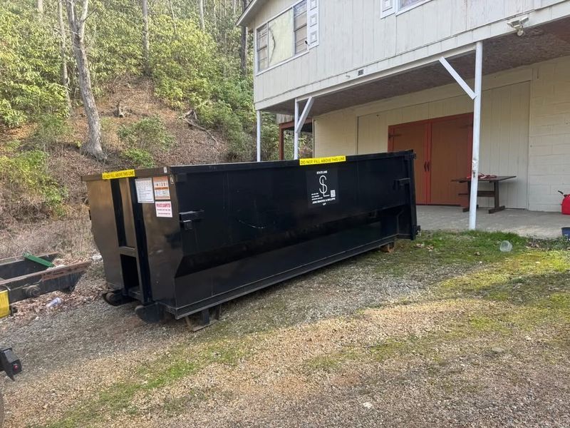 17 Yard Dumpster Rental