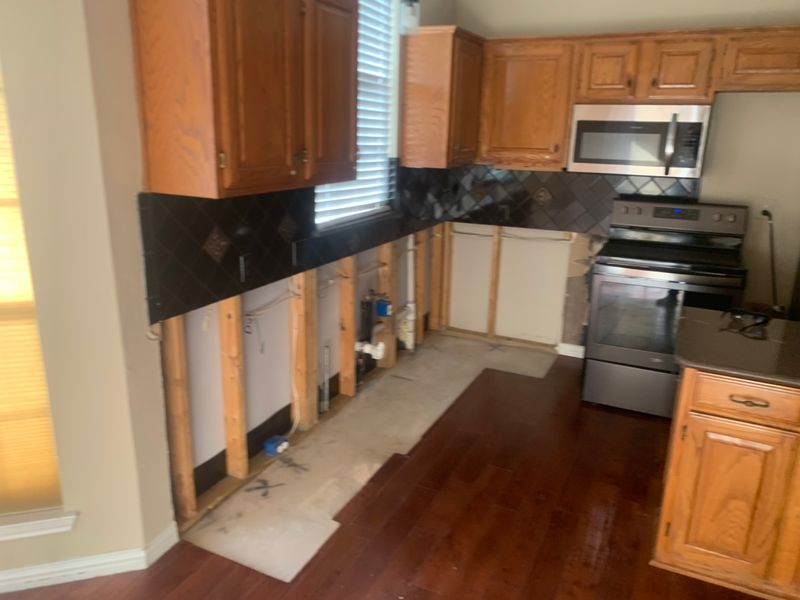 Kitchen and Cabinet Refinishing