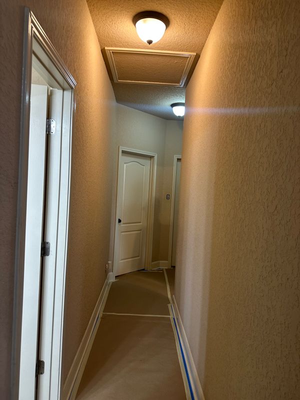 Creating a Cozy Transition: GEOS Painting Revitalizes Bulverde Home Interior